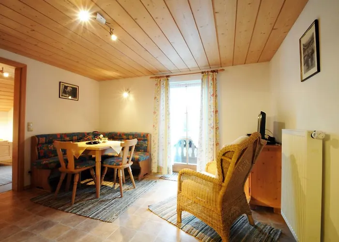 Plenkhof Çiftlik konaklama